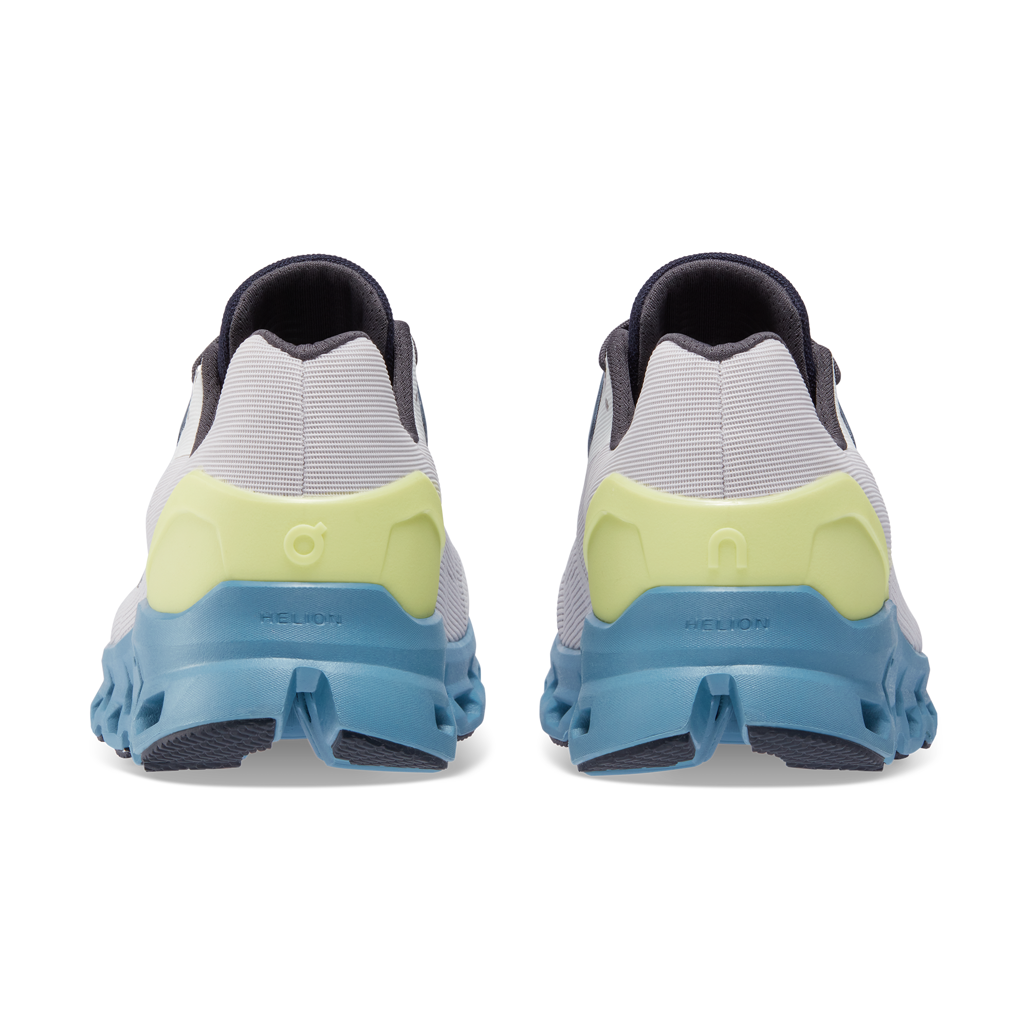 On Cloudstratus Frost Niagara