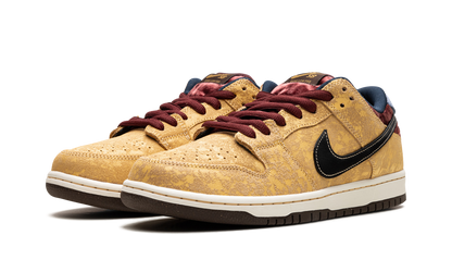 Nike SB Dunk Low City of Cinema