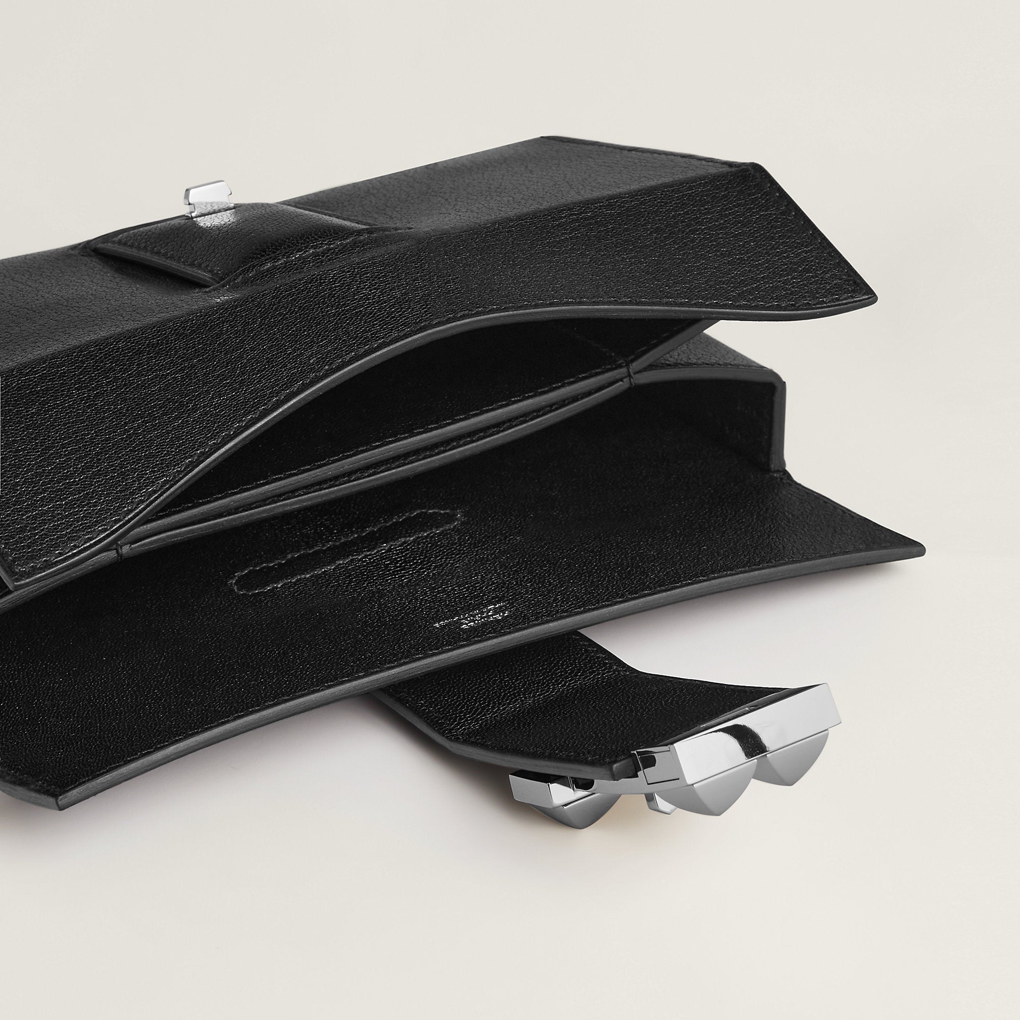  Hermes Neo Medor Clutch Noir