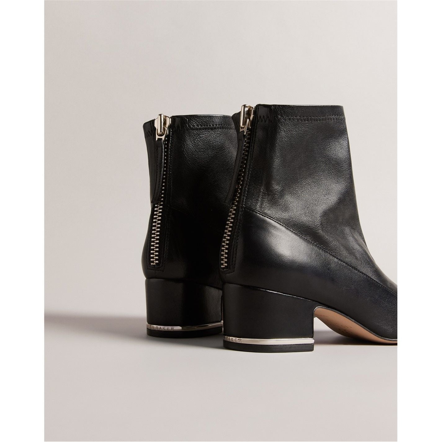  Neomlia Ankle Boots Black