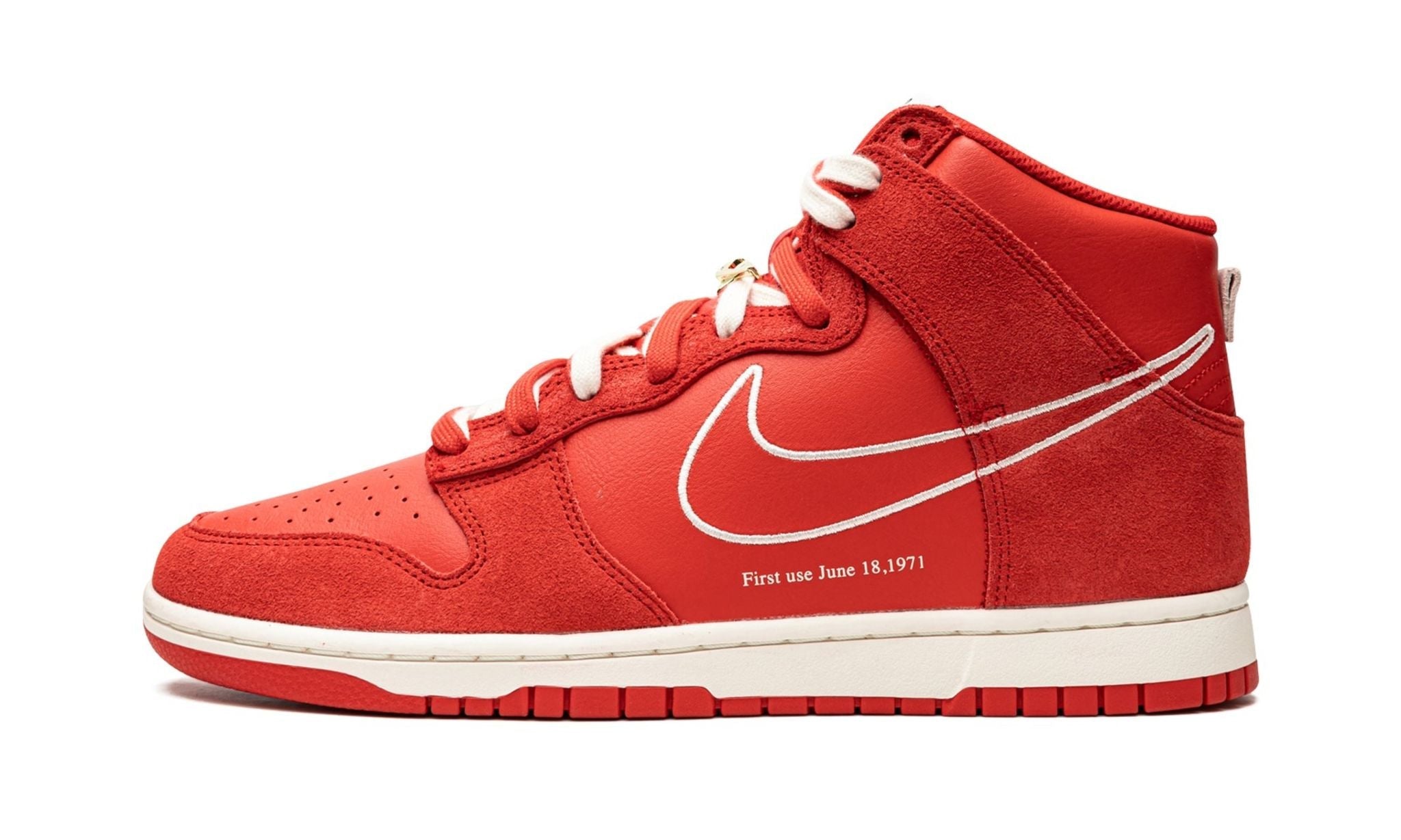 ★入手困難★NIKE DUNK HIGH SE FIRST USE Nike Dunk High SE First Use Sail (GS) - DD0733-001 - US