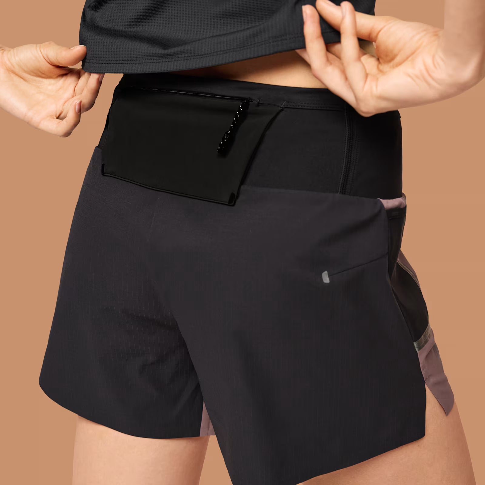 On Ultra Shorts Grape | Black (Women'S)