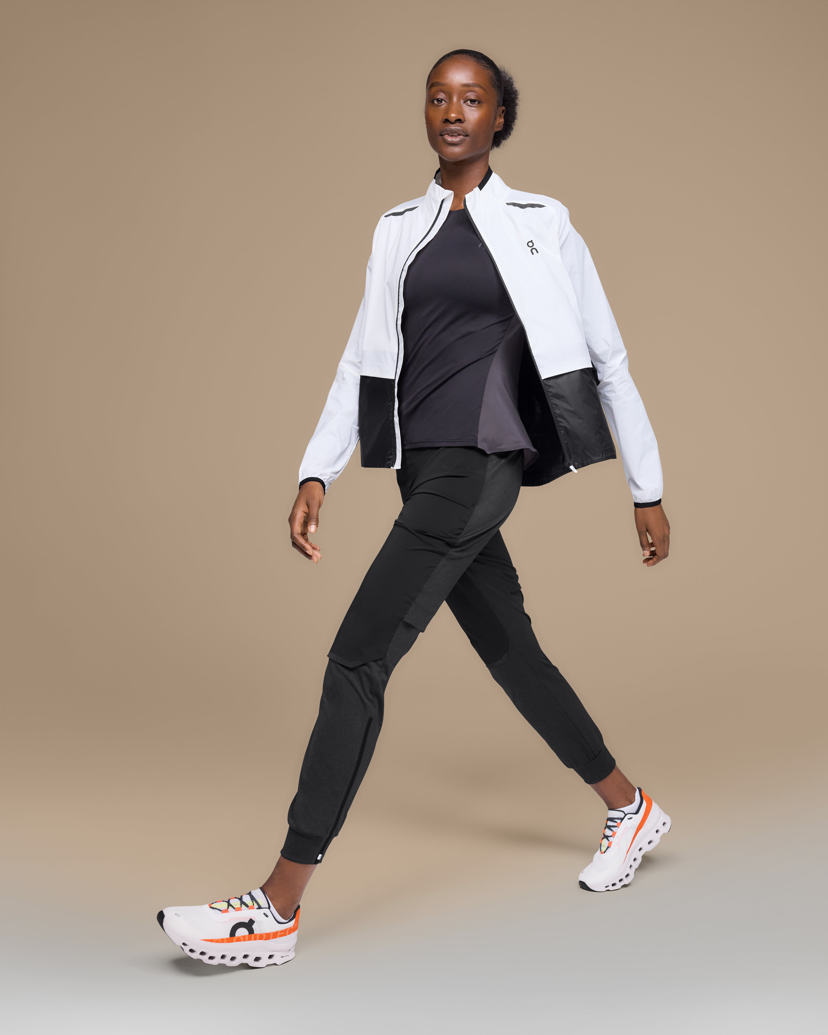 On Weather Jacket White | Black (Women'S)