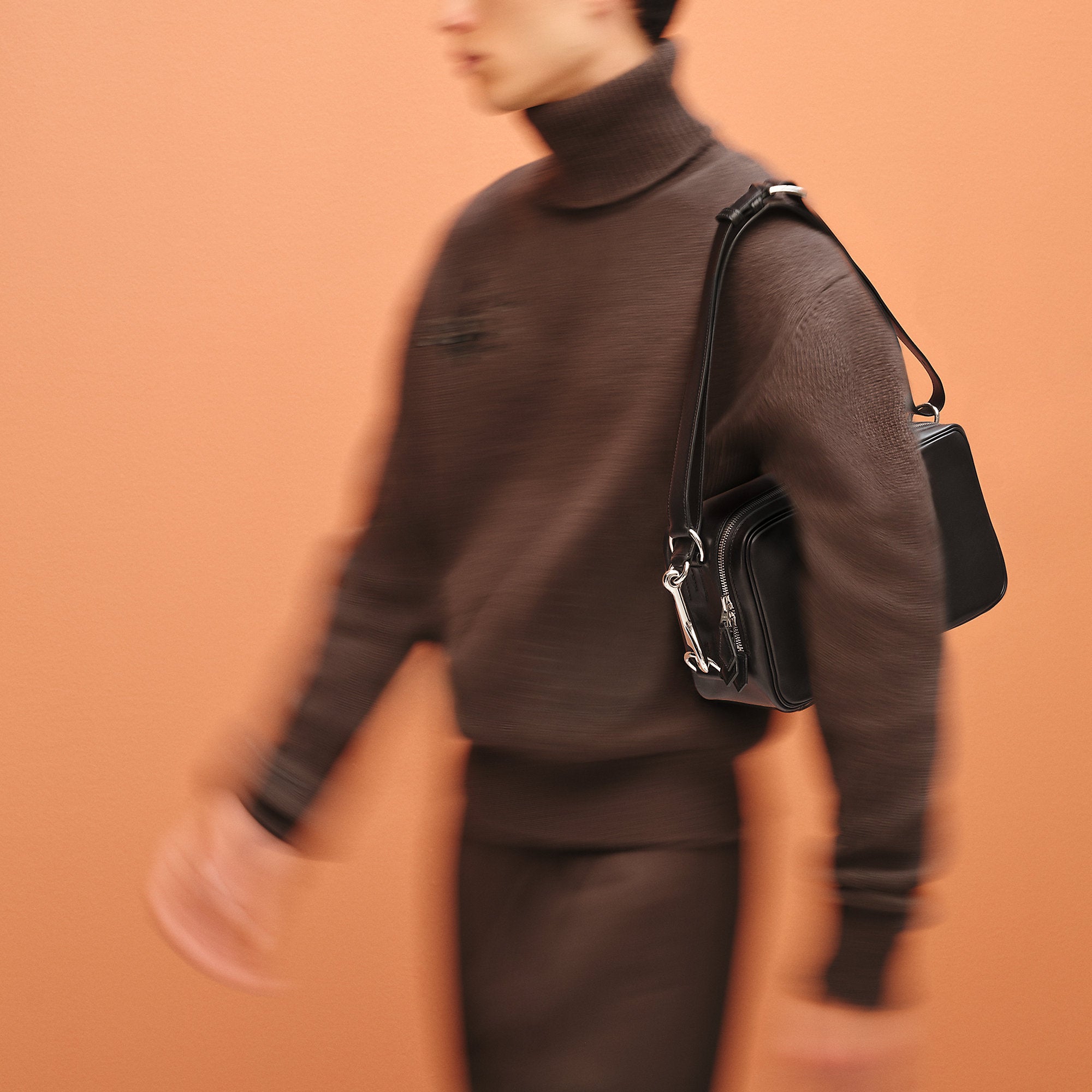  Hermes On Body Mousqueton Bag Noir