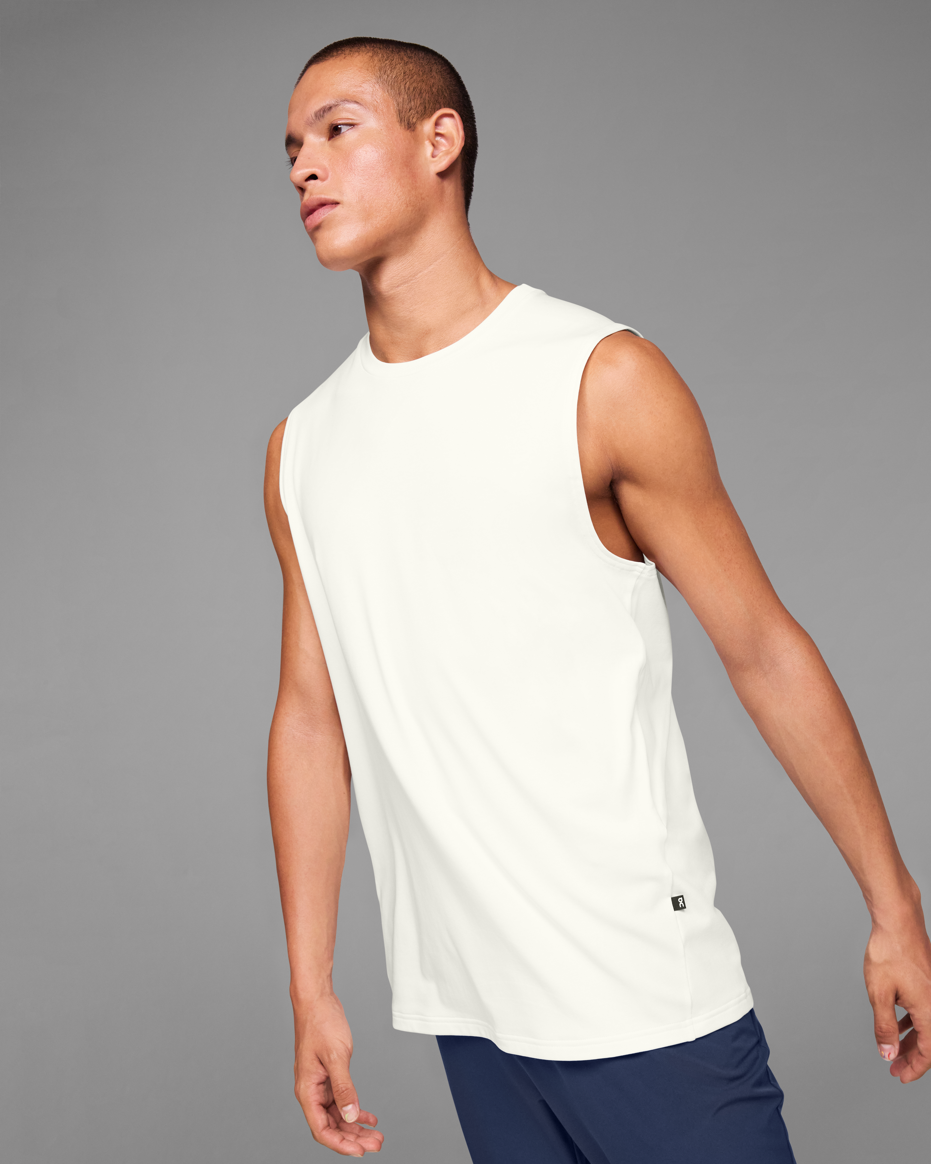 on focus tank White