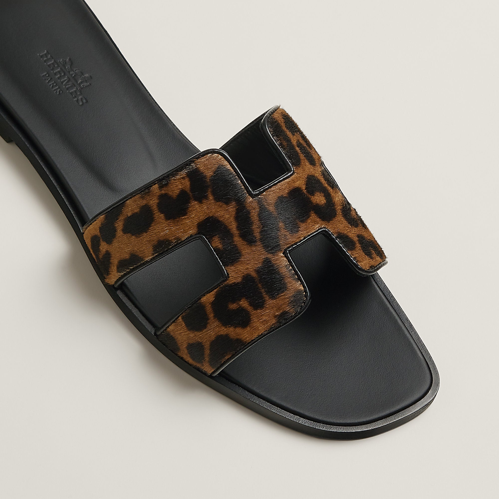 Hermes Oran Sandal Gold