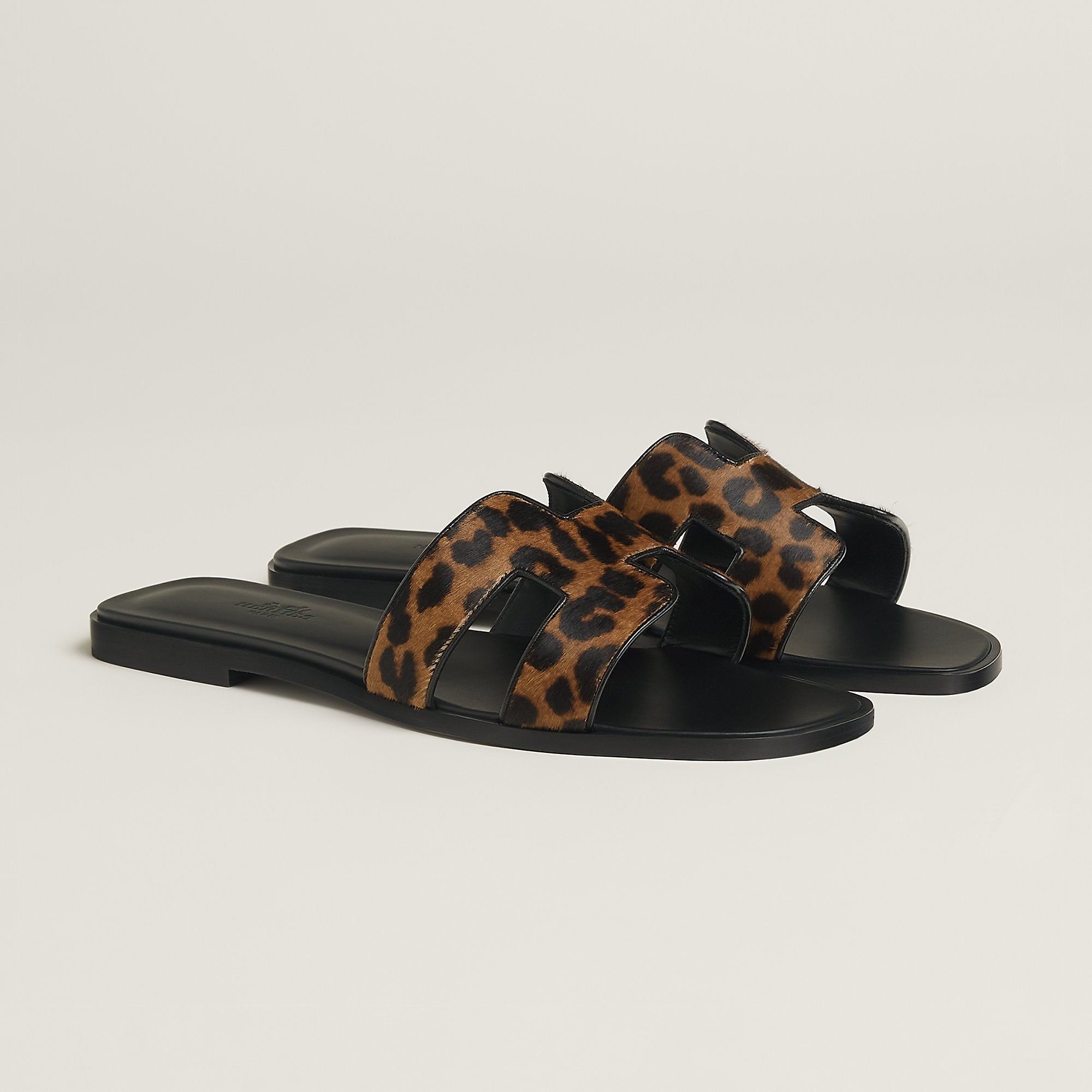  Hermes Oran Sandal Gold
