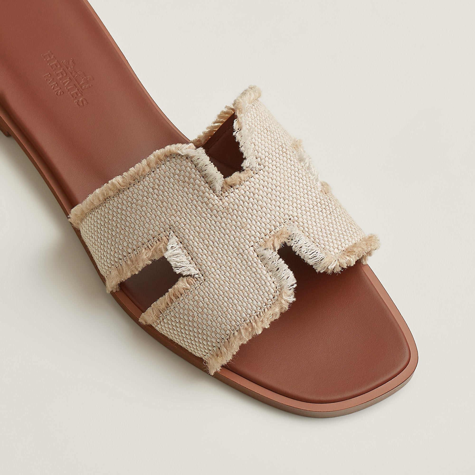  Hermes Oran Sandal Beige