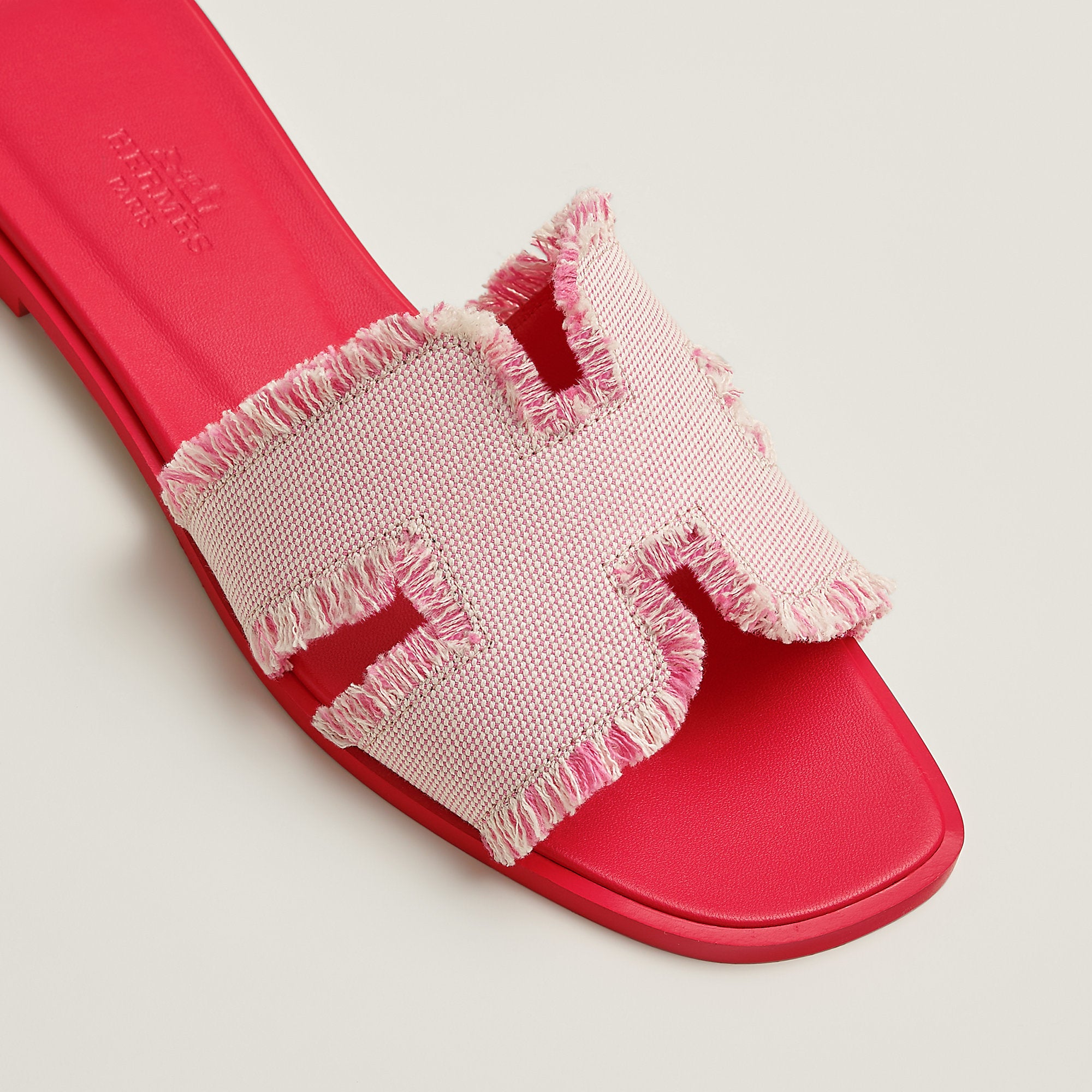  Hermes Oran Sandal Rose Grenade