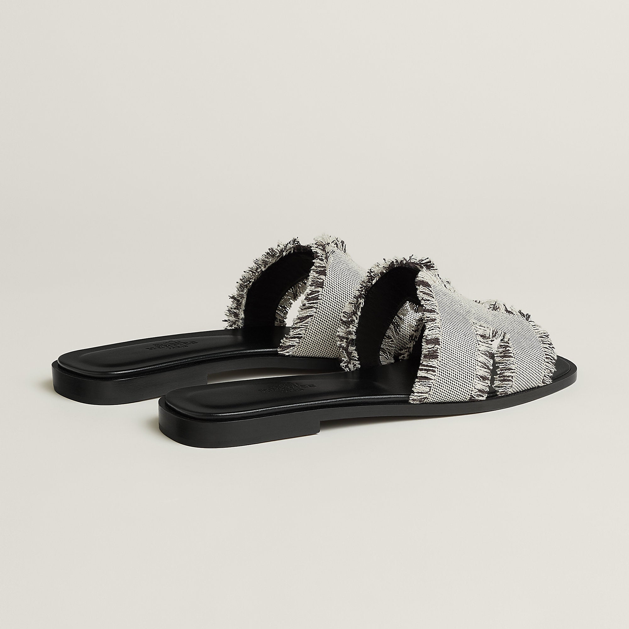  Hermes Oran Sandal Prunoir