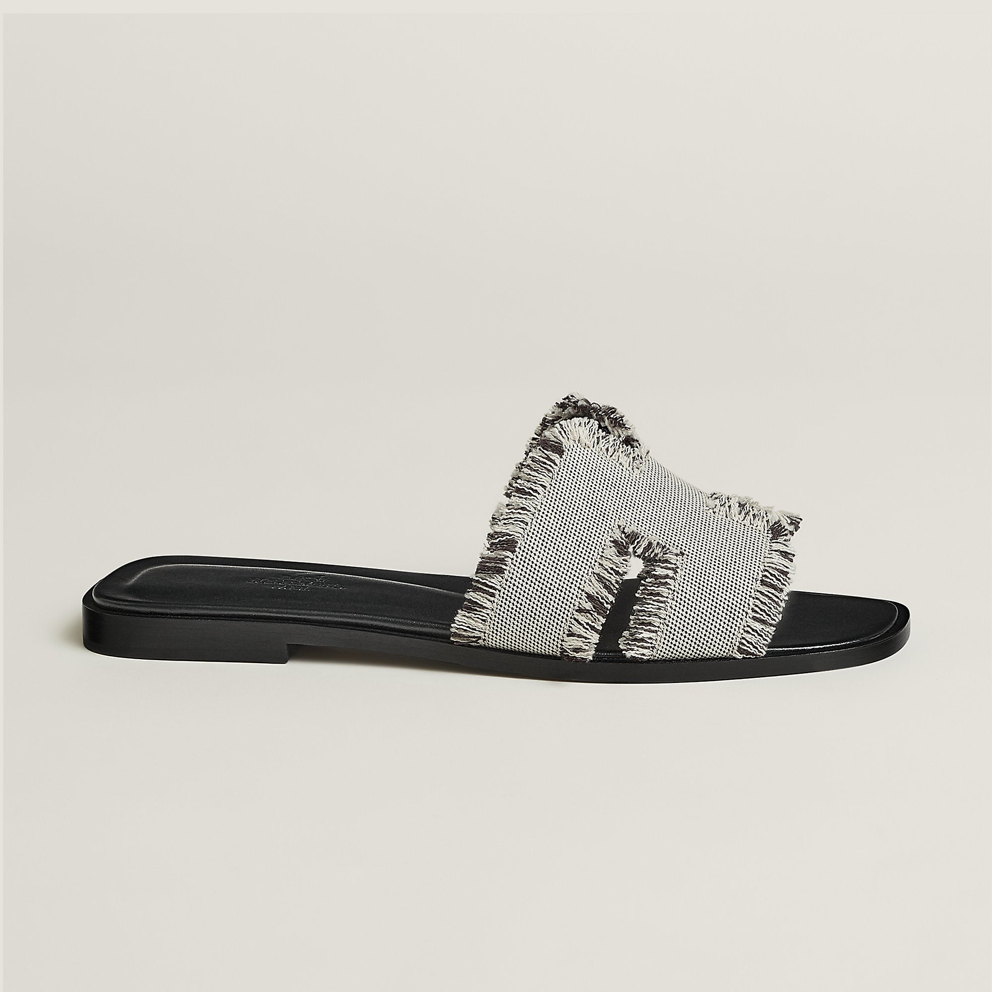  Hermes Oran Sandal Prunoir