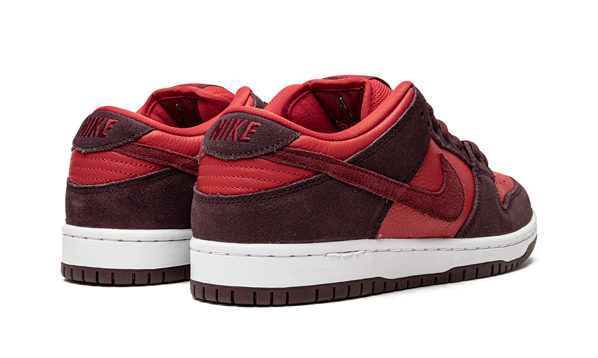 Nike SB Dunk Low Cherry