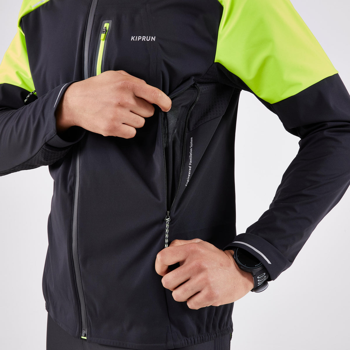 Kiprun Run 900 Warm Regul Men's Long-Sleeved Running Jacket - Black