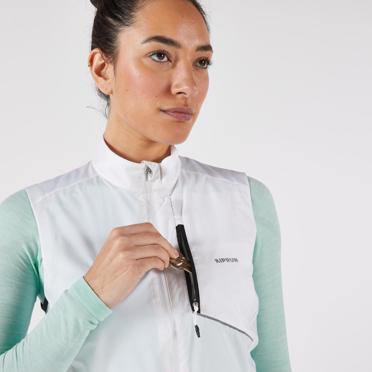 Kiprun Run Wind 500 Women's Sleeveless Running Jacket - Light Green