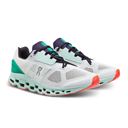 On Cloudstratus Undyed White Creek