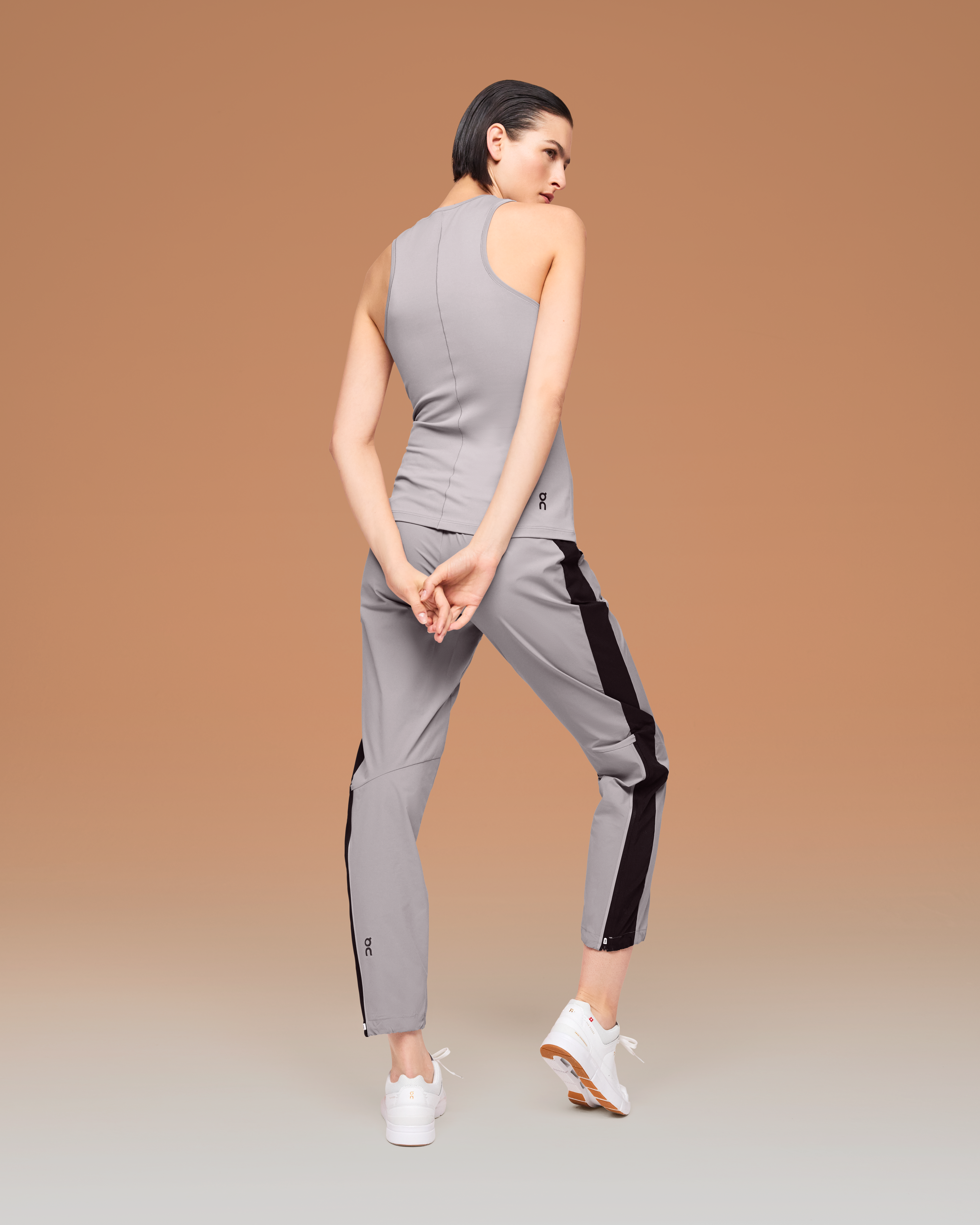 on movement tank Zinc (Women's)