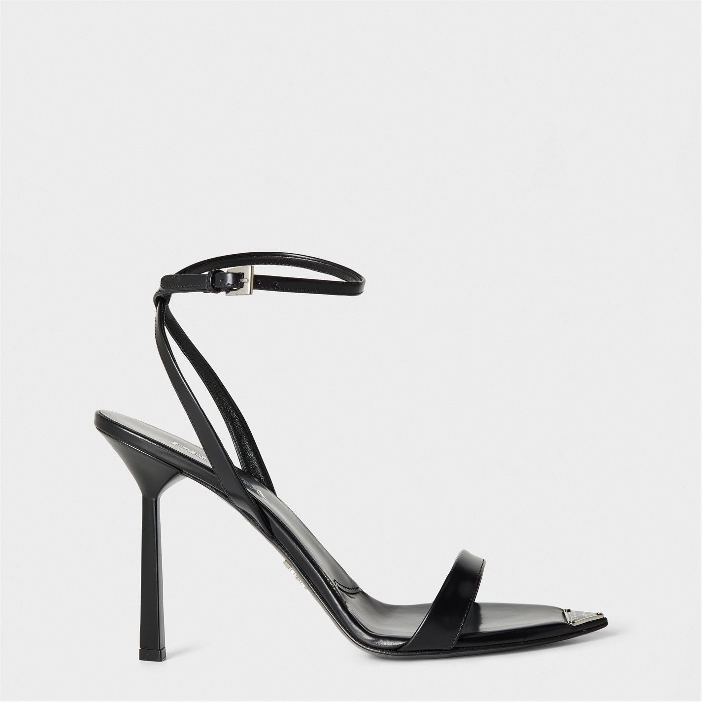  Prada Plaque Heel Ld54 Black