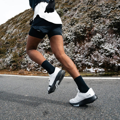 Mount To Coast R1 White|Black