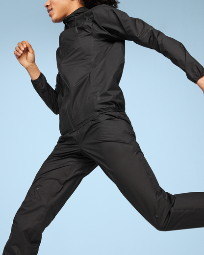 On Ultra Jacket Black (Women'S)