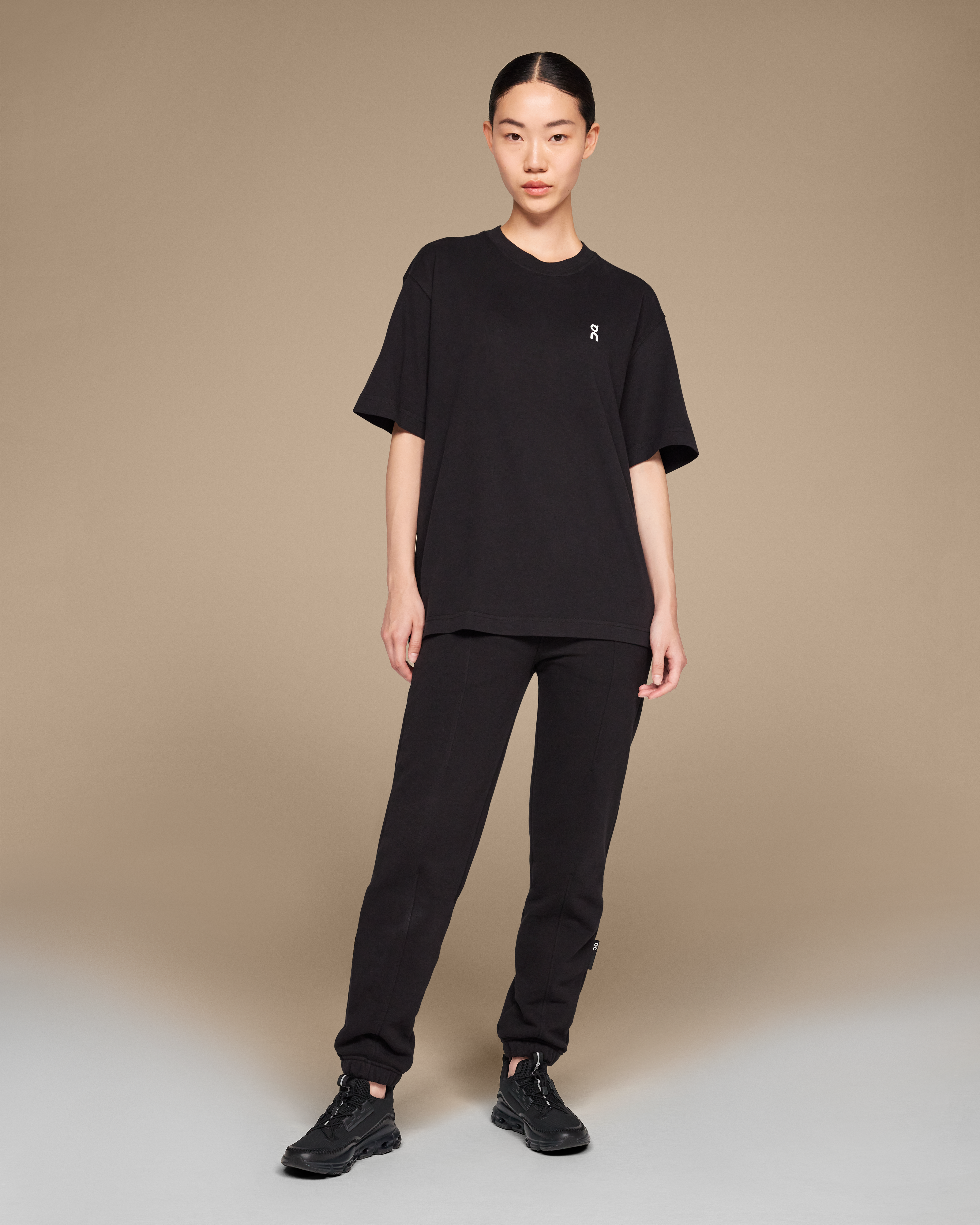 On Club-T Black (Women's)