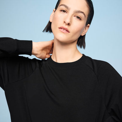 On Movement Crew Black (Women'S)