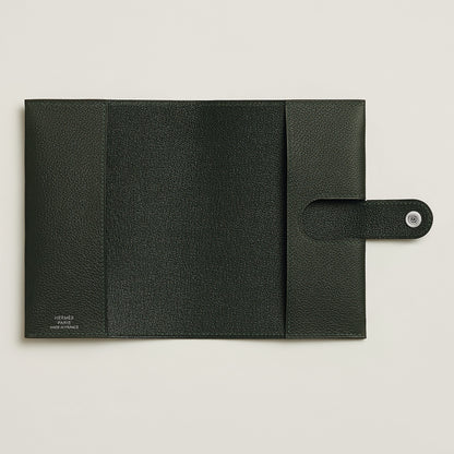  Hermes R.M.S Passport Holder Vert Fonc