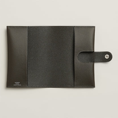  Hermes R.M.S Passport Holder Vert Bronze