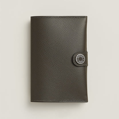  Hermes R.M.S Passport Holder Vert Bronze