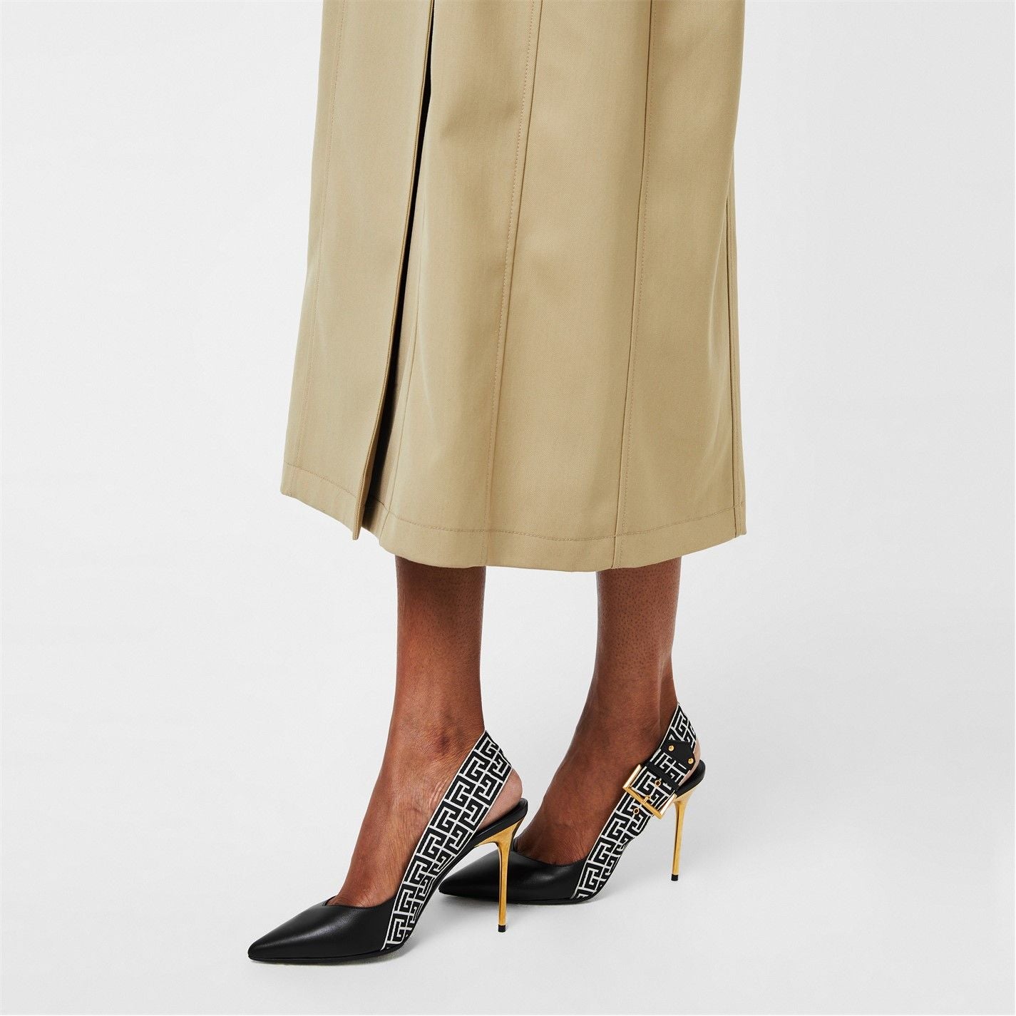  Ruby Slingbacks Ivoire GFE