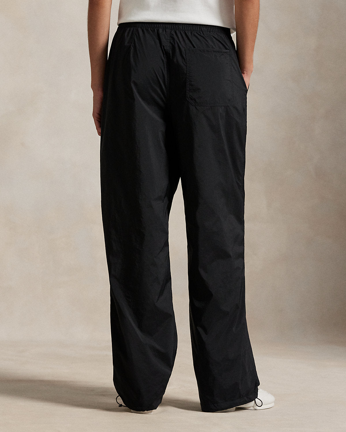 #color_polo-black