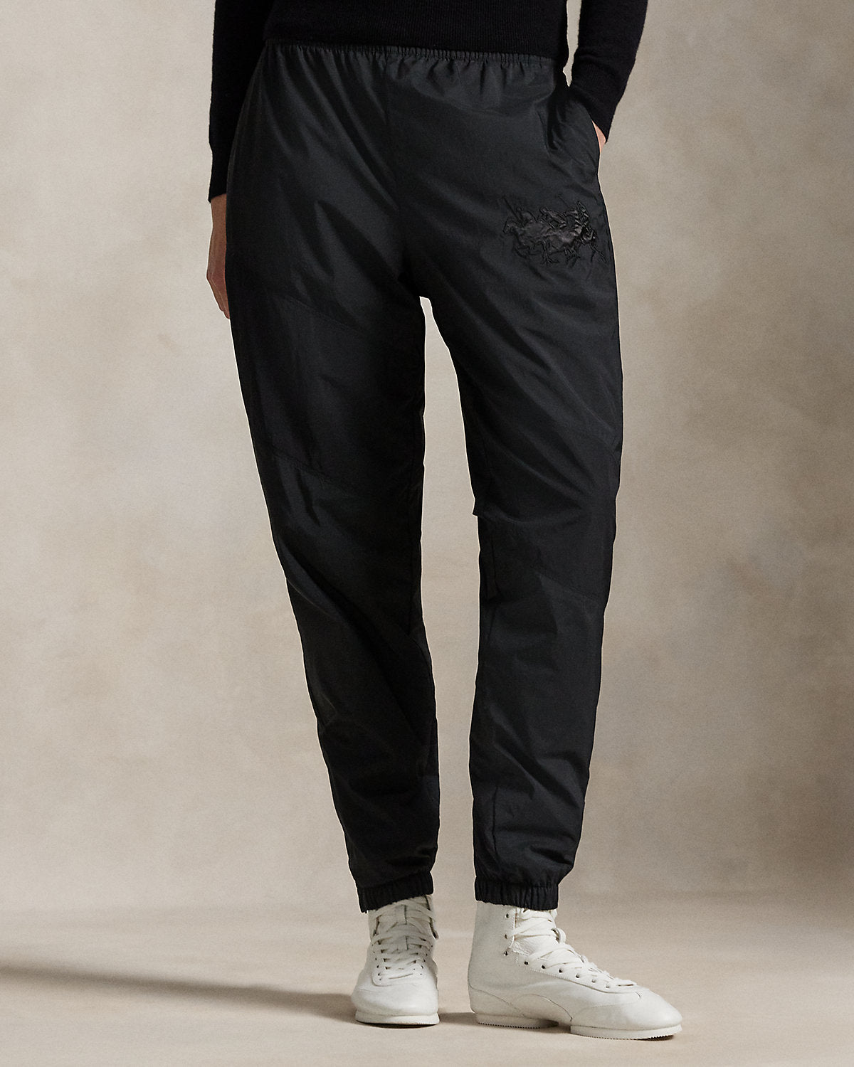 #color_polo-black