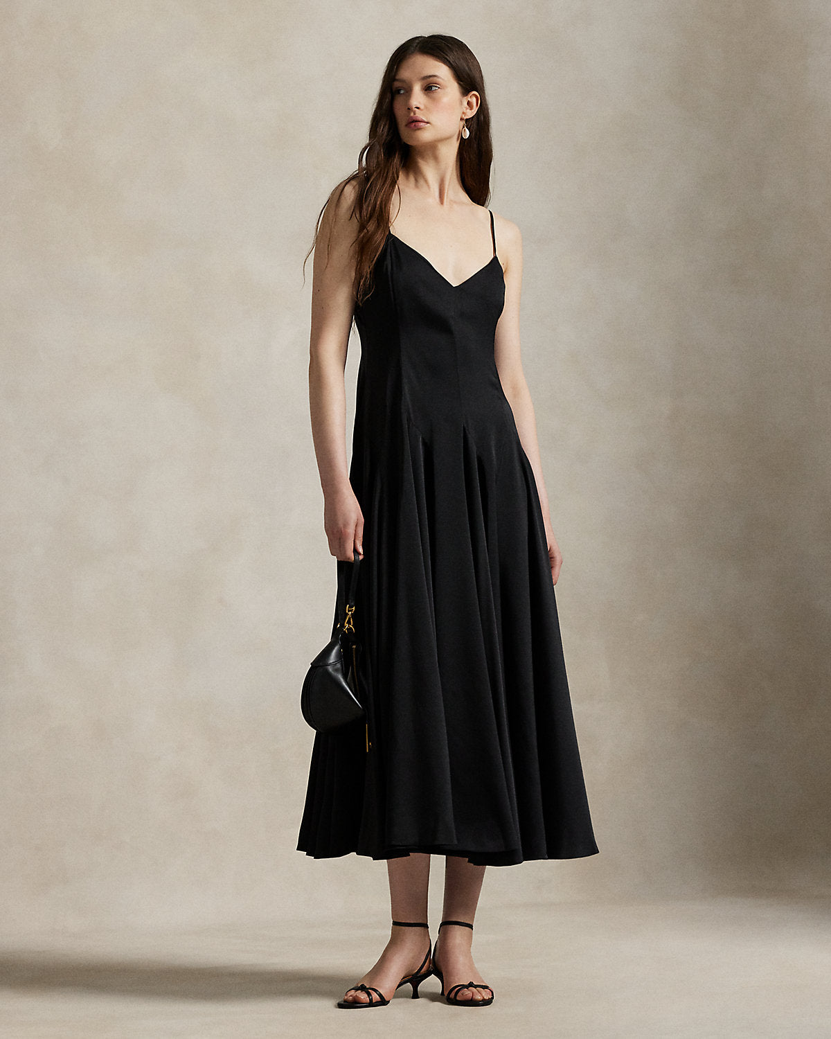 #color_polo-black