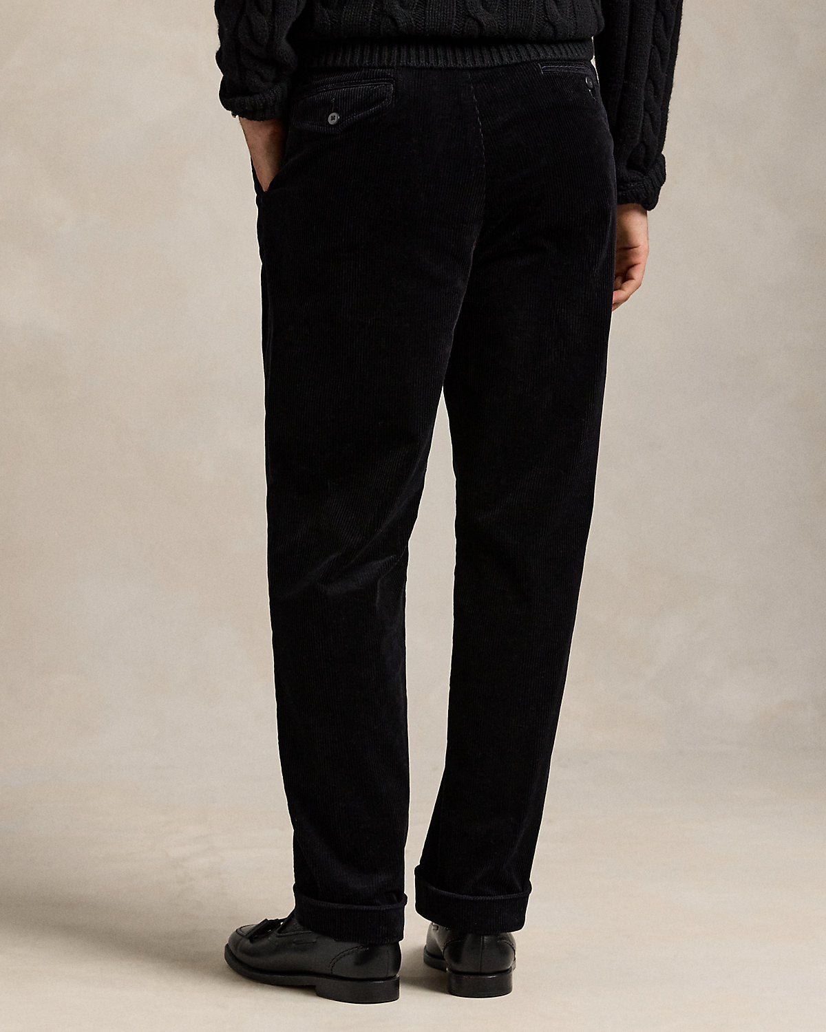 #color_polo-black