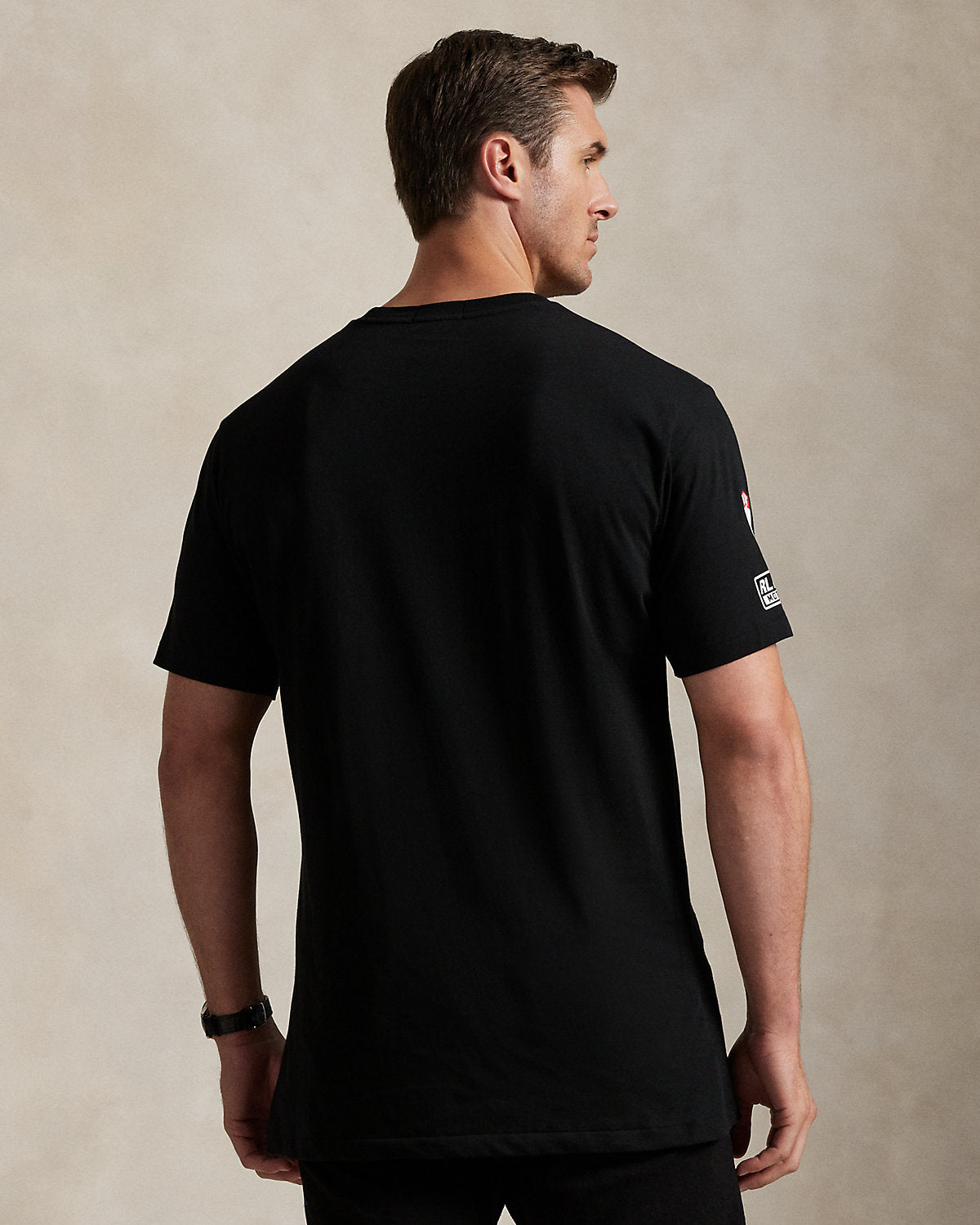 #color_polo-black