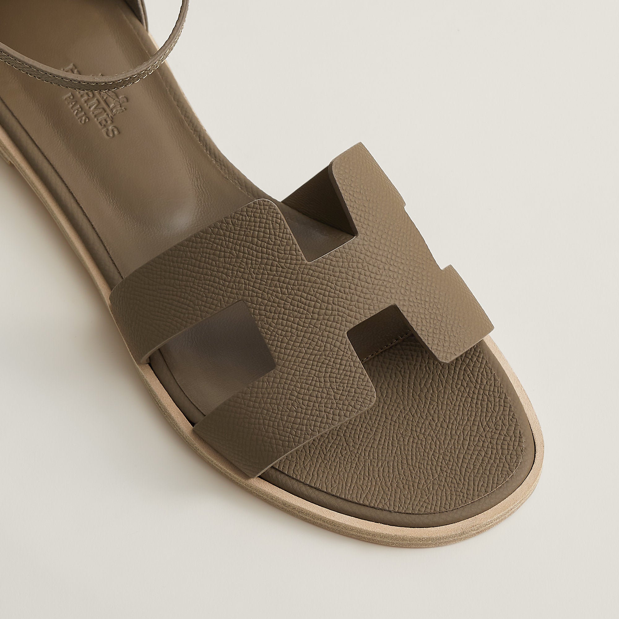  Hermes Santorini Sandal Toupe