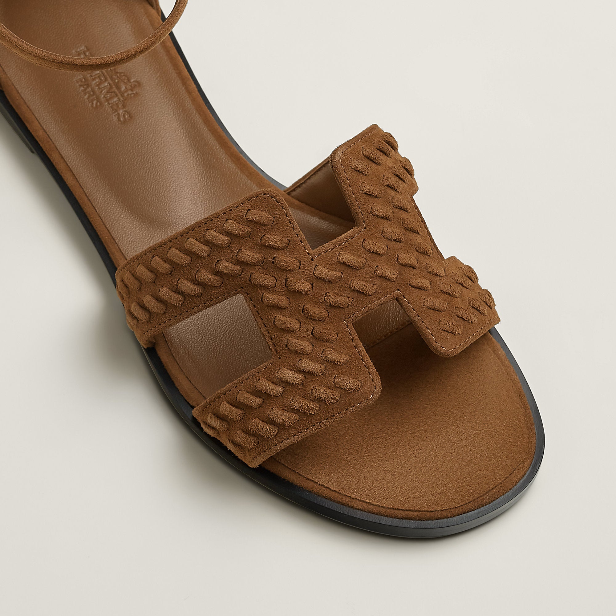  Hermes Santorini Sandal Brun Fum