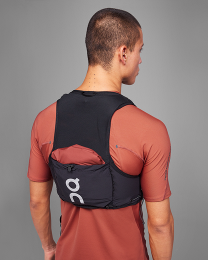 On Ultra Vest 10L Black