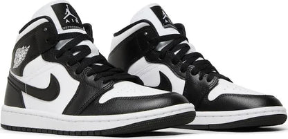 Air Jordan 1 Mid 'Panda'