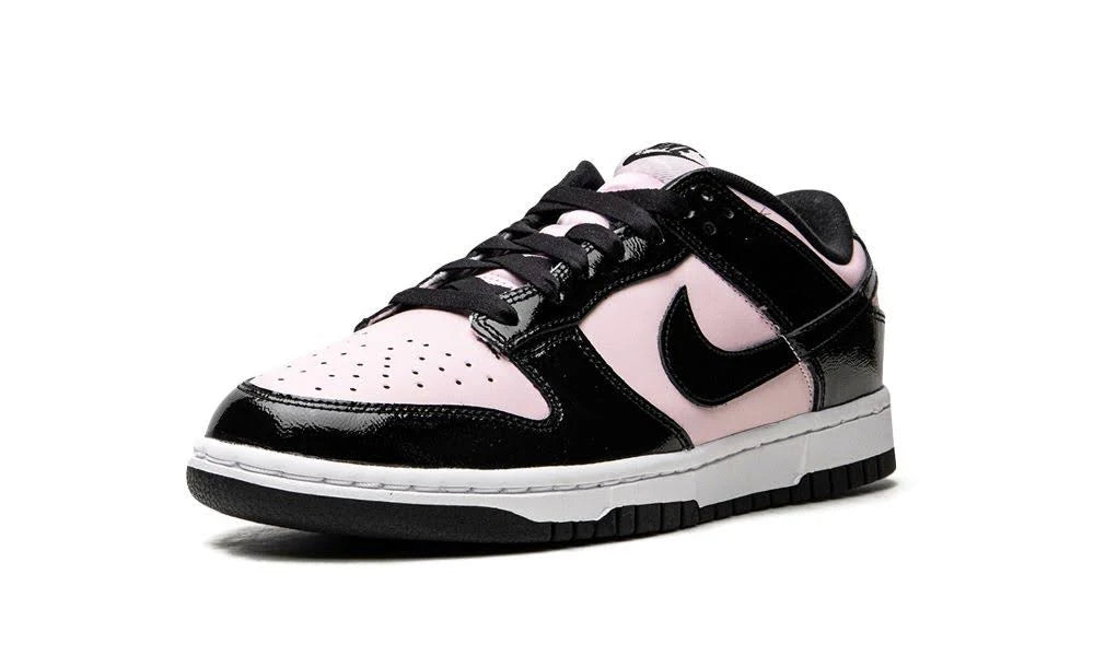 Nike sb black and sales pink