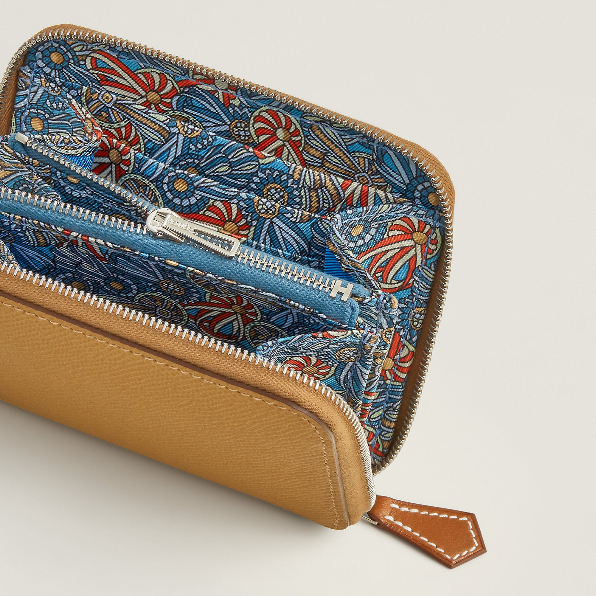  Hermes Silk'In Compact Wallet Gold