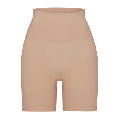 Skims Seamless Sculpt Butt Lifting Short Clay