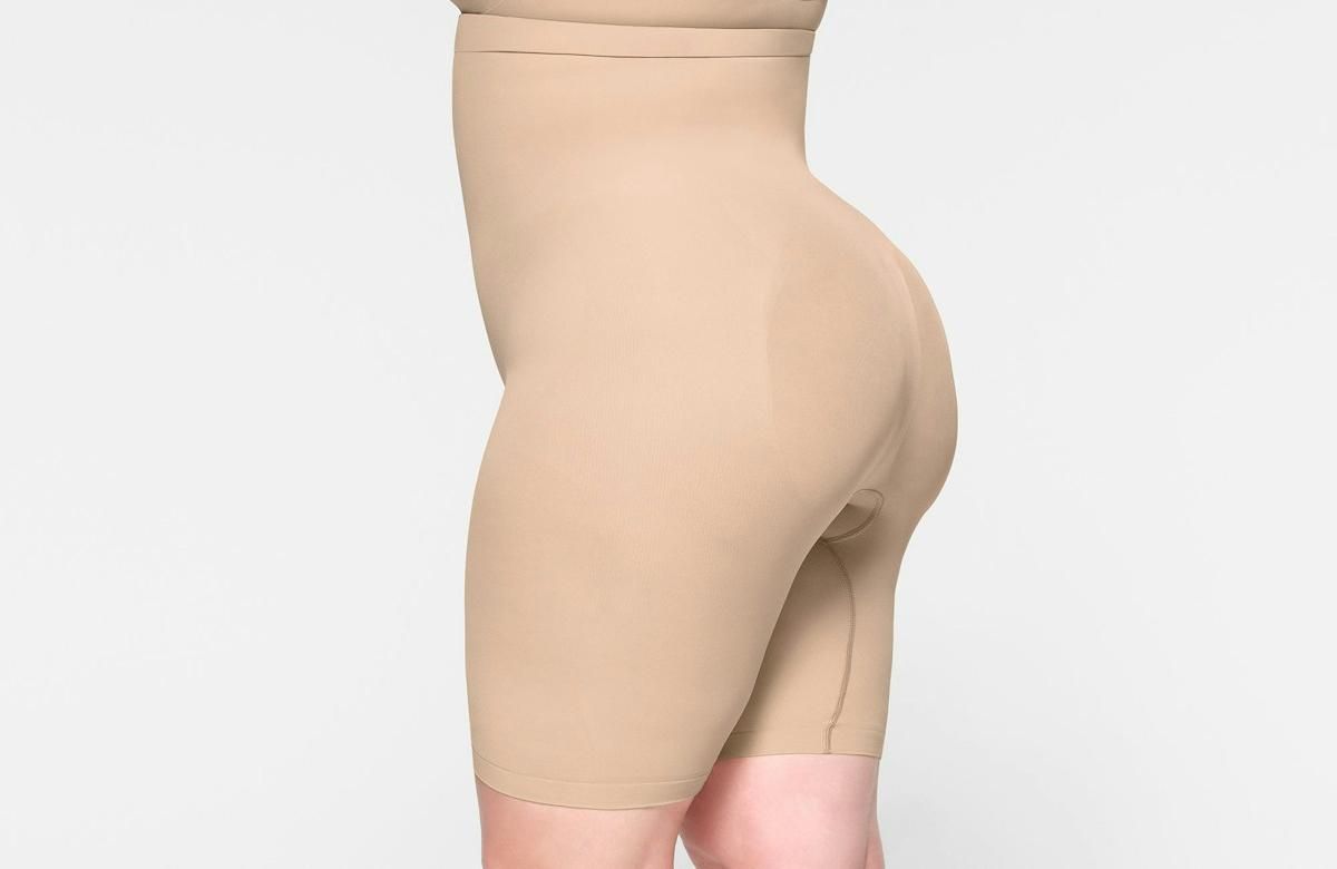 Skims Seamless Sculpt High-Waisted Above The Knee Short