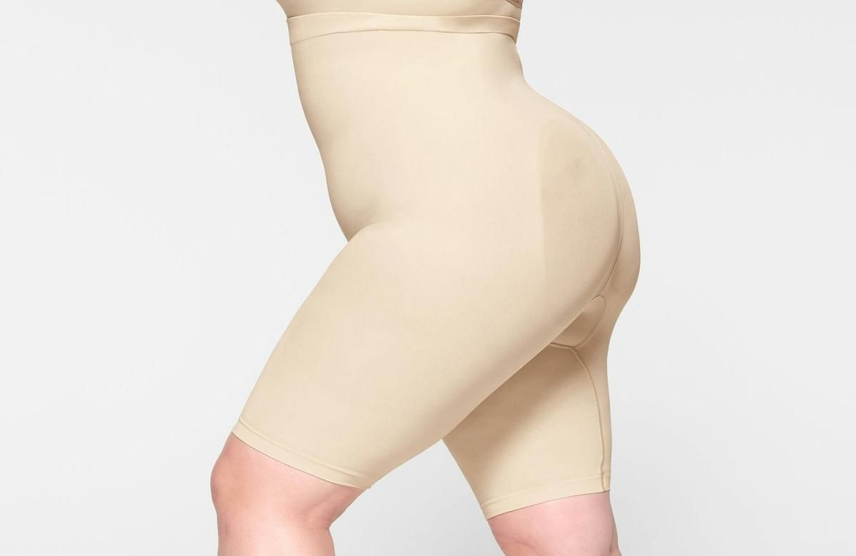 Skims Seamless Sculpt High-Waisted Above The Knee Short
