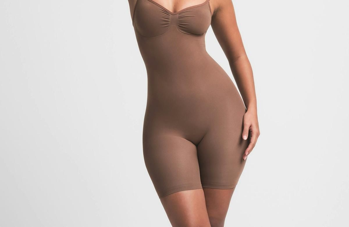 Skims Seamless Sculpt Low Back Mid Thigh Bodysuit