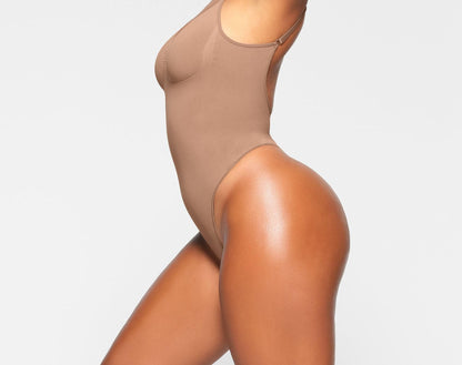 Skims Seamless Sculpt Low Back Thong Bodysuit Sienna