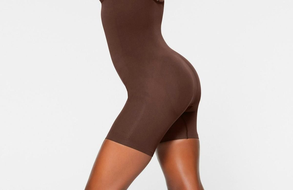 Skims Seamless Sculpt Mid Thigh Bodysuit
