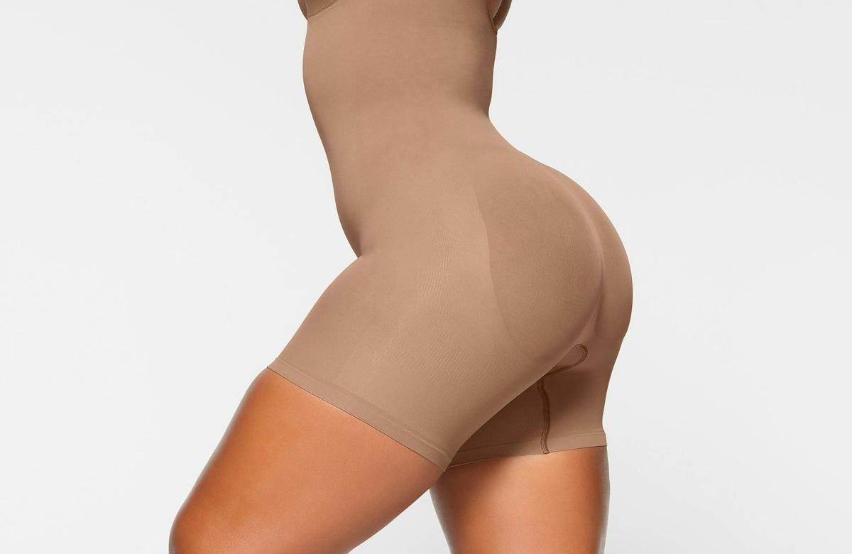 Skims Seamless Sculpt Mid Thigh Bodysuit