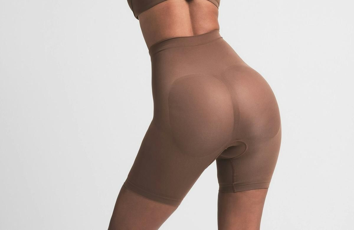 Skims Seamless Sculpt Mid Thigh Short