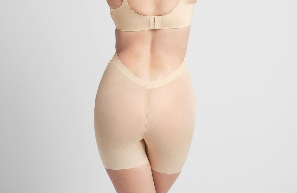 Skims Sheer Sculpt Low Back Short