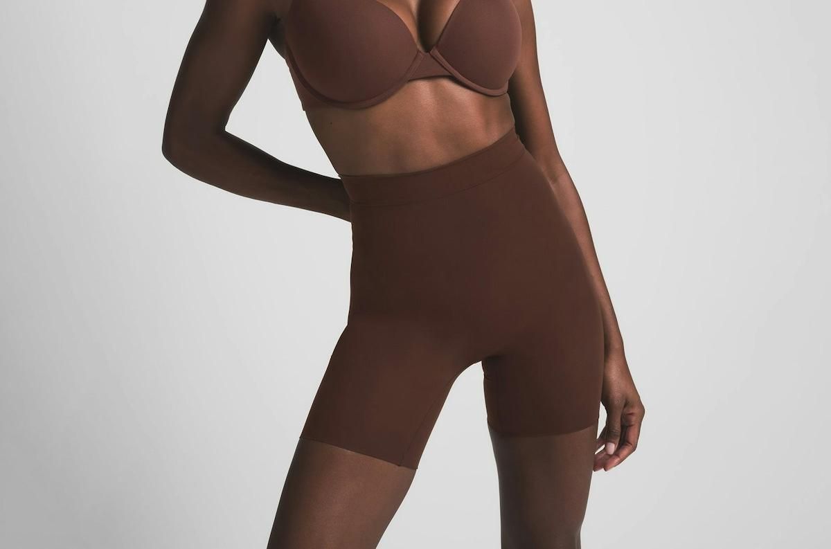 Skims Sheer Seamless High-Waisted Mid Thigh Short